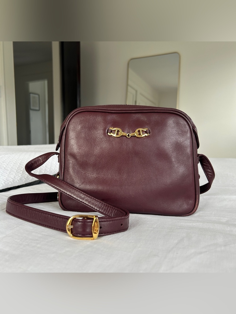 Vintage Etienne Aigner Leather Shoulder/Crossbody Bag - Burgundy Wine